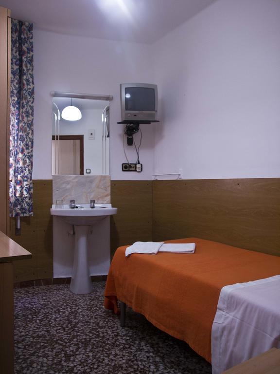 Hostal Lizana Huesca Phòng bức ảnh