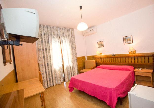 Hostal Lizana Huesca Ngoại thất bức ảnh